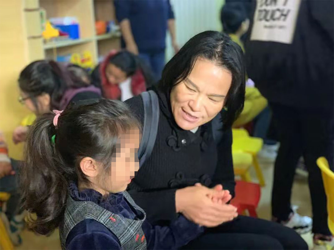 探訪自閉癥兒童，點(diǎn)亮心燈，與愛同行